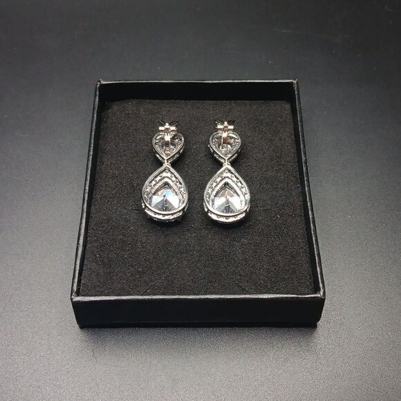 AW Cubic Zirconia Teardrop Silver Bridal Earrings New - Picture 2 of 3